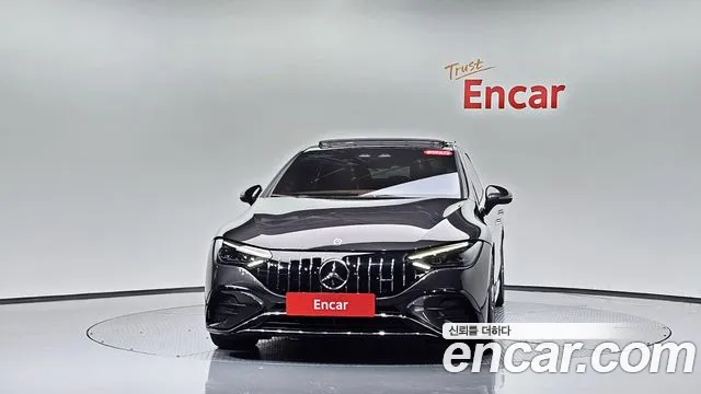 Mercedes-Benz EQE — Фото автомобиля 2