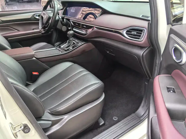 GAC Trumpchi M6 — Фото автомобиля 9