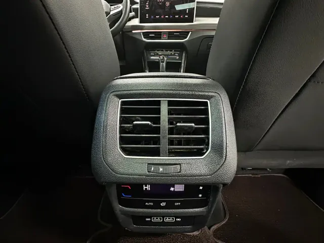 Volkswagen Tayron — Фото автомобиля 21