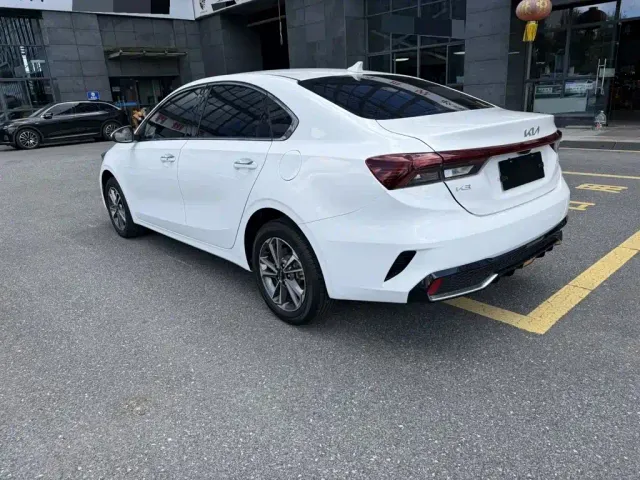 Kia K3 — Фото автомобиля 4