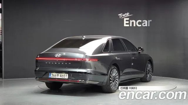 Hyundai Grandeur GN7 — Фото автомобиля 2