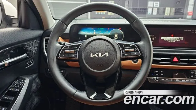 Kia Seltos New — Фото автомобиля 20