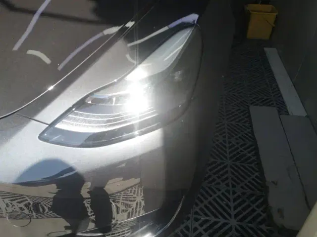Tesla Model Y — Фото автомобиля 5