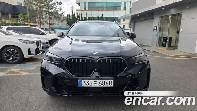 Фотография автомобиля — BMW X6 G06