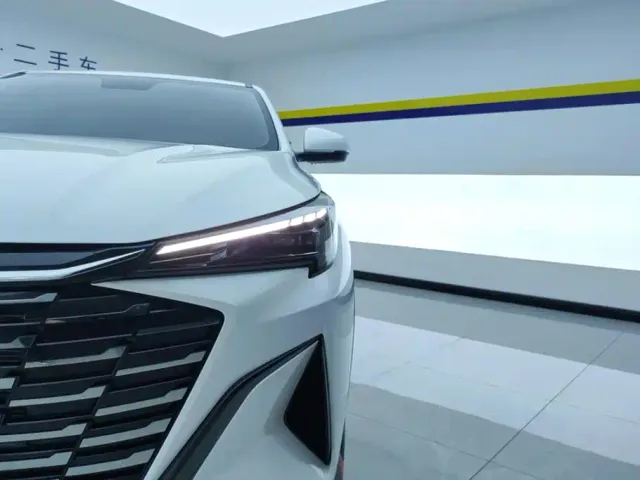 Changan X5 Plus — Фото автомобиля 5
