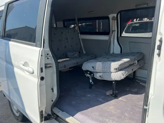 Shineray SRM Xinyuan New Energy Hiace EV — Фото автомобиля 9