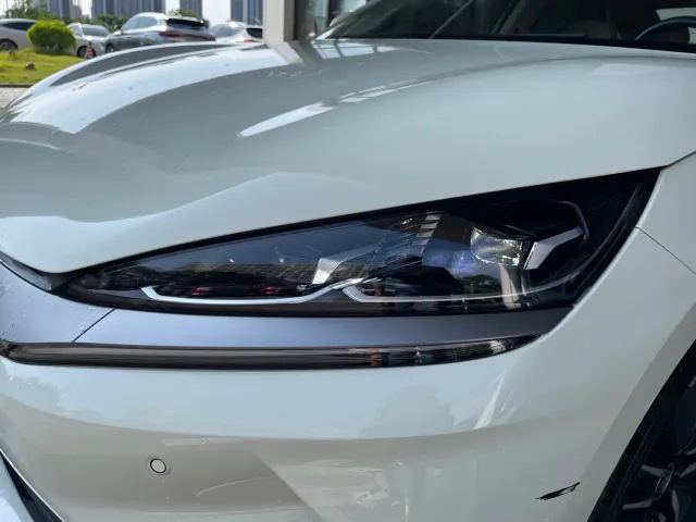 BYD Qin L — Фото автомобиля 5