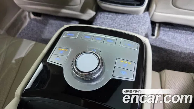 Genesis G80 Бензин 2.5 турбо AWD — Фото автомобиля 17