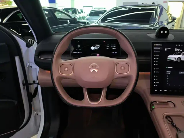 Nio EC6 — Фото автомобиля 10