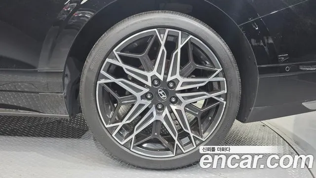 Hyundai Grandeur Grandeur (GN7) 2.5 Бензин 2WD — Фото автомобиля 19