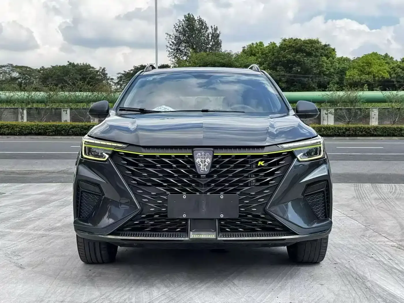 Roewe Roewe RX5 2023 PLUS 330TGI Automatic Trend-leading Smart Premium Edition — Фото автомобиля 2