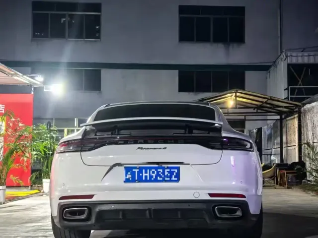 Porsche Panamera — Фото автомобиля 7
