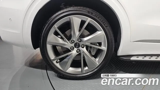 Genesis GV70 — Фото автомобиля 5