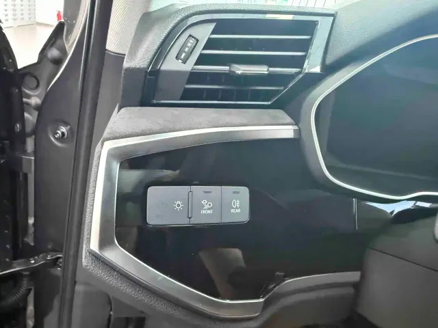 Audi Q3 — Фото автомобиля 11