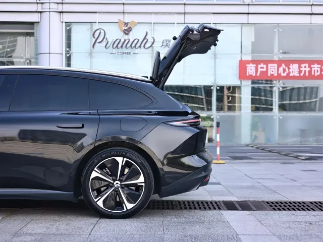 Nio ET5 Touring — Фото автомобиля 20