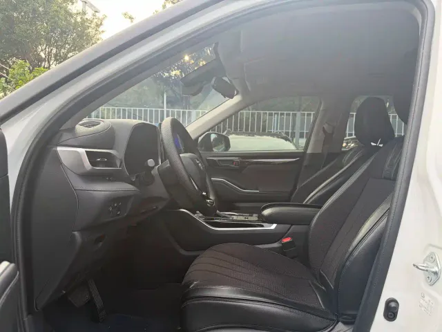 Toyota Highlander — Фото автомобиля 13