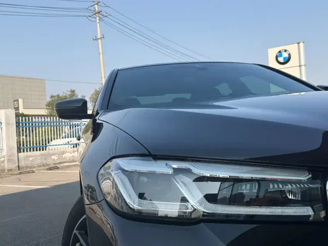 BMW 5 Series — Фото автомобиля 7