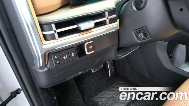 Hyundai Santa Fe MX5 — Фото автомобиля 18