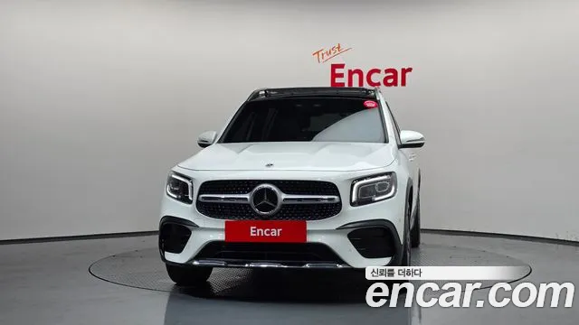 Mercedes-Benz GLB-Class — Фото автомобиля 3