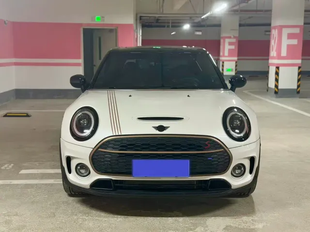 MINI Clubman — Фото автомобиля 2