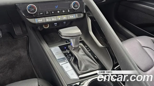 Hyundai Avante CN7 — Фото автомобиля 9