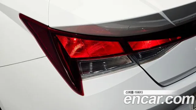Hyundai Avante CN7 — Фото автомобиля 8