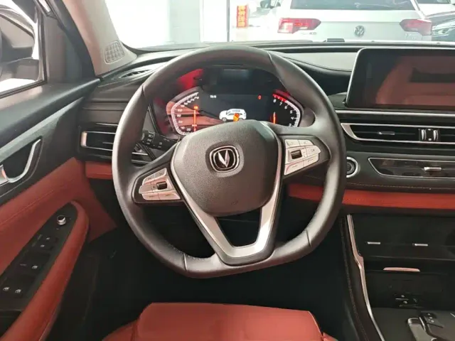 Changan CS75 — Фото автомобиля 10