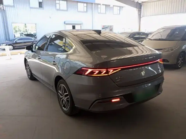 BYD Qin PLUS — Фото автомобиля 4