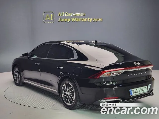 Hyundai Grandeur New — Фото автомобиля 2