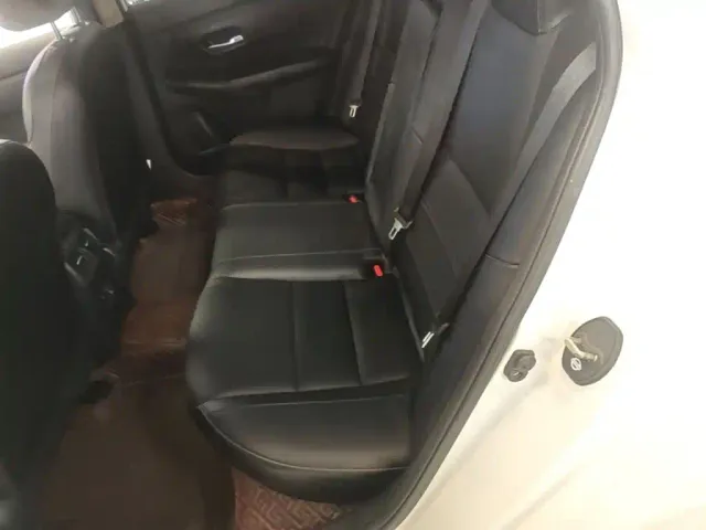 Nissan Sylphy — Фото автомобиля 16