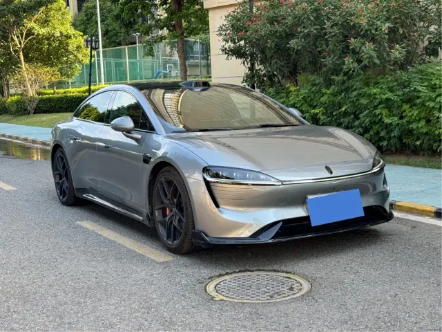 Luxeed S7 — Фото автомобиля 3