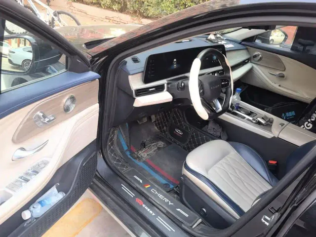 Chery Arrizo 8 — Фото автомобиля 12