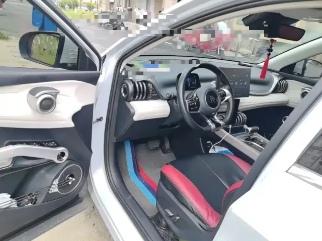 BYD Yuan PLUS — Фото автомобиля 12