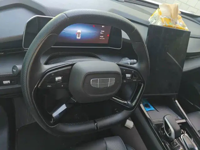 Geely Boyue — Фото автомобиля 2