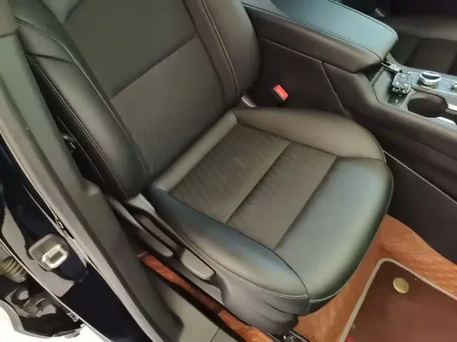 Cadillac XT4 — Фото автомобиля 24