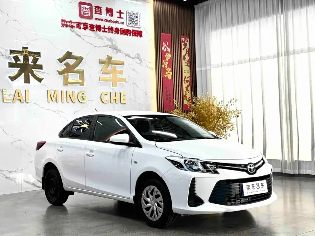 Toyota Vios — Фото автомобиля 3
