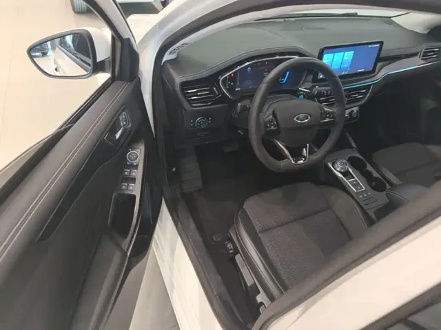 Ford Focus — Фото автомобиля 20