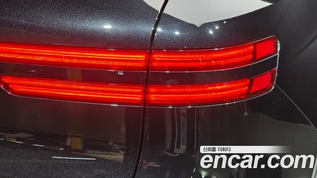 Genesis GV70 2.5T Бензин 2WD — Фото автомобиля 6