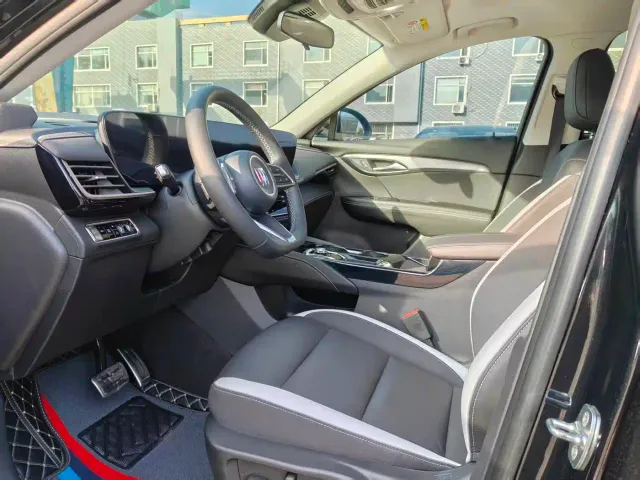 Buick Envision S — Фото автомобиля 5