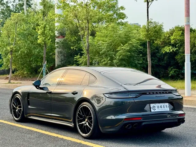 Porsche Panamera — Фото автомобиля 7