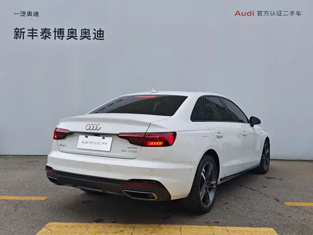 Audi A4L — Фото автомобиля 5