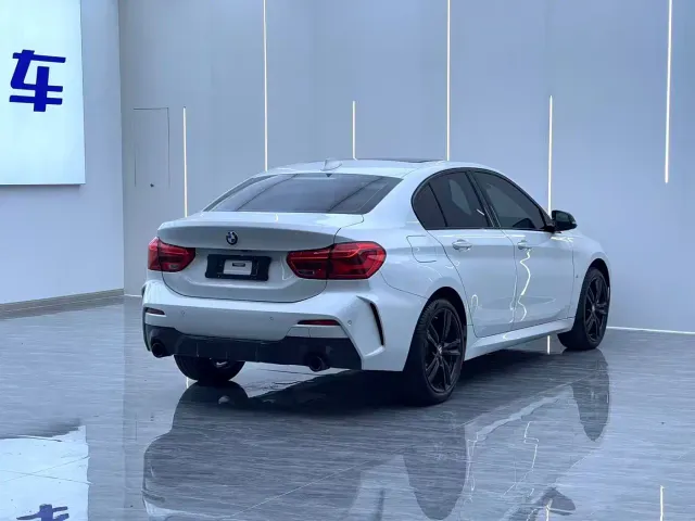 BMW 1 Series — Фото автомобиля 13