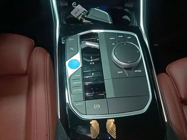 BMW i3 — Фото автомобиля 13