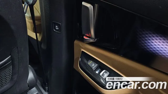 Kia Canival Carnival 4 поколение Дизель 9 мест Signature — Фото автомобиля 16