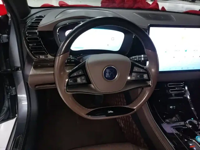 BYD Han — Фото автомобиля 10