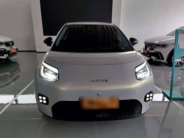 GAC Aion UT — Фото автомобиля 2