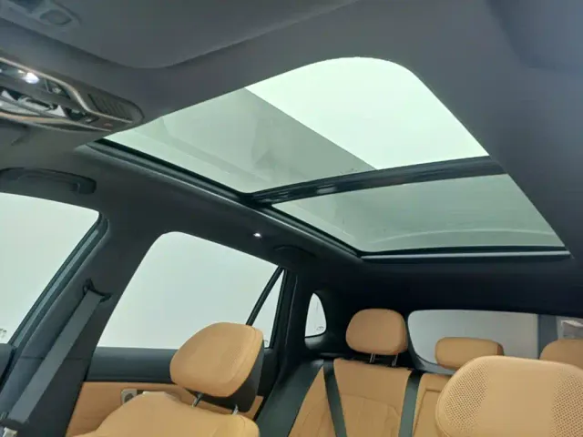 Geely Galaxy Starship 7 EM-i — Фото автомобиля 7
