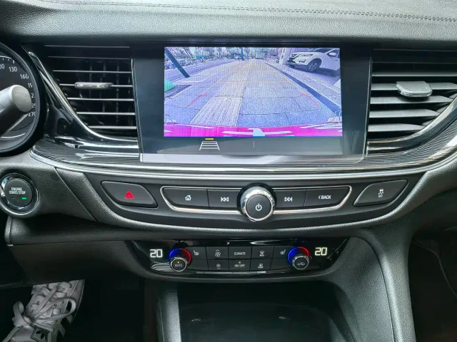 Buick Regal — Фото автомобиля 14