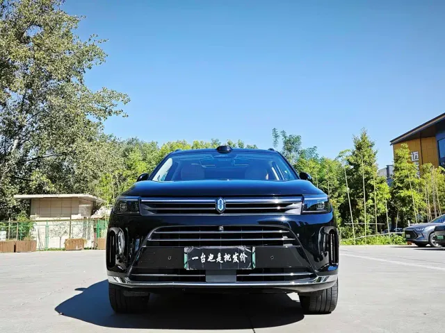 Aito M7 — Фото автомобиля 5