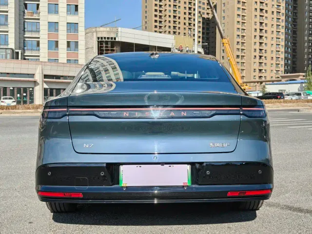 Nissan N7 — Фото автомобиля 8